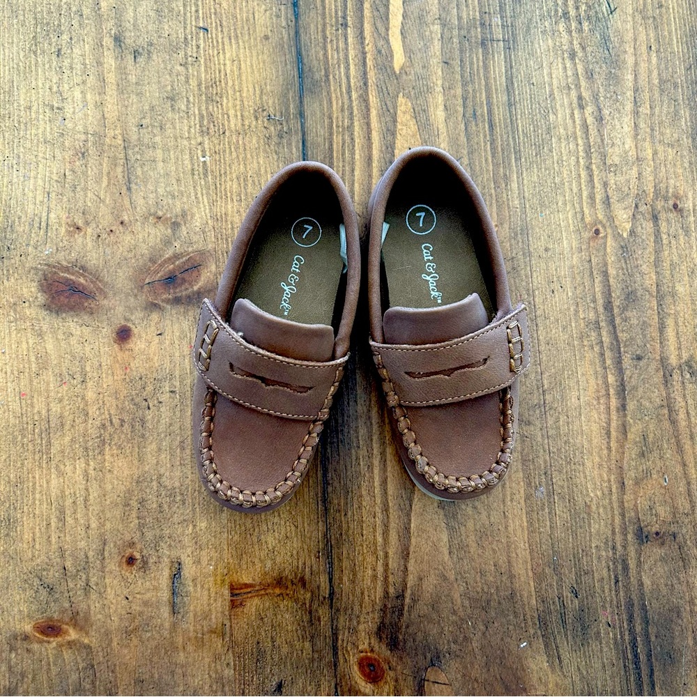 Cat and Jack Loafers size 7